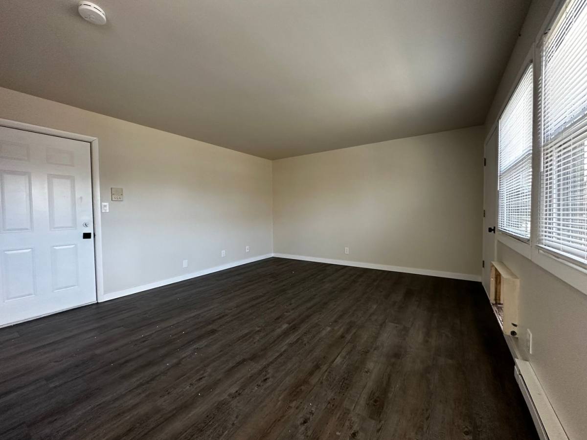 125 Bader St, Green Bay, WI 54302 - Apartment for Rent - Image 9