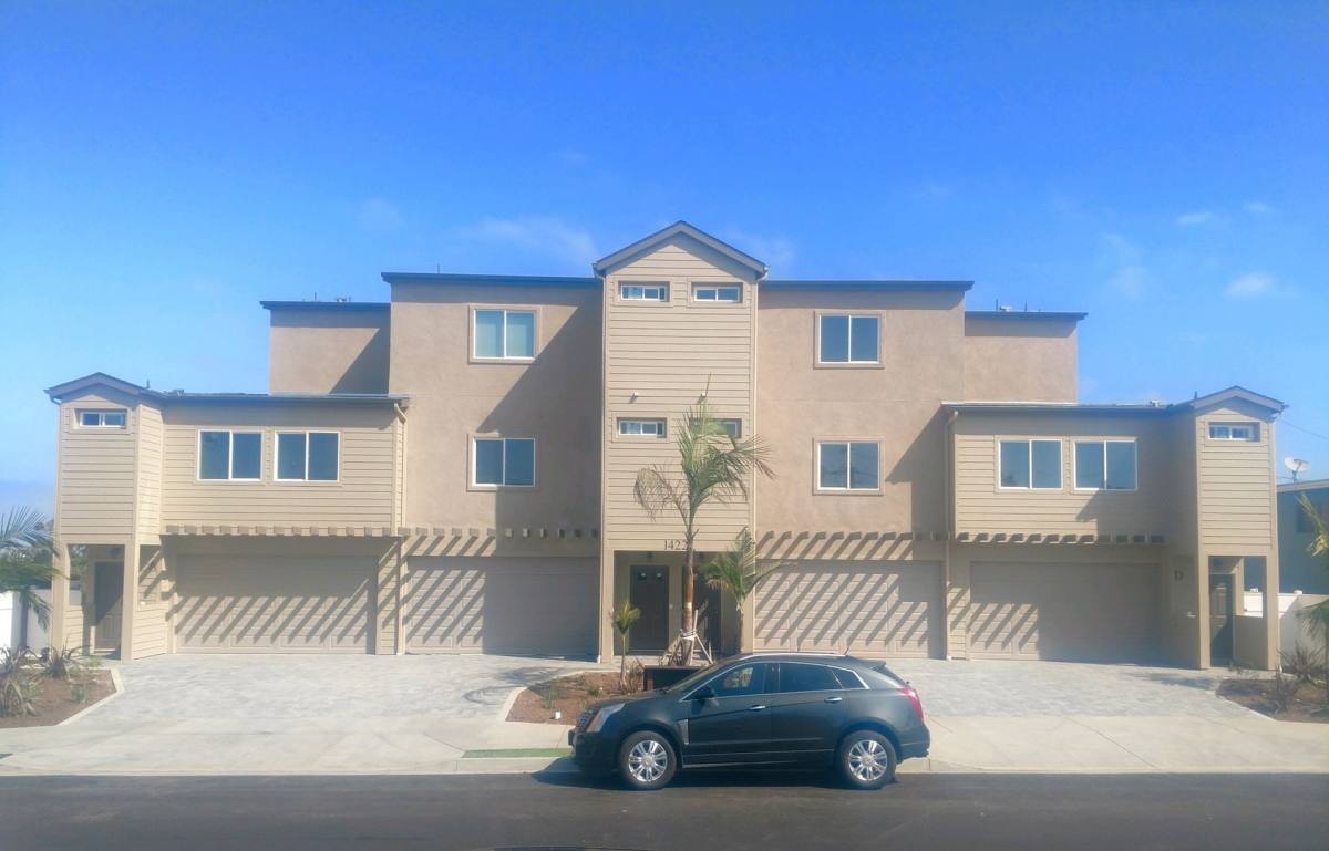 Townhouse for rent at 1422 Marquette St, Oceanside, CA 92058