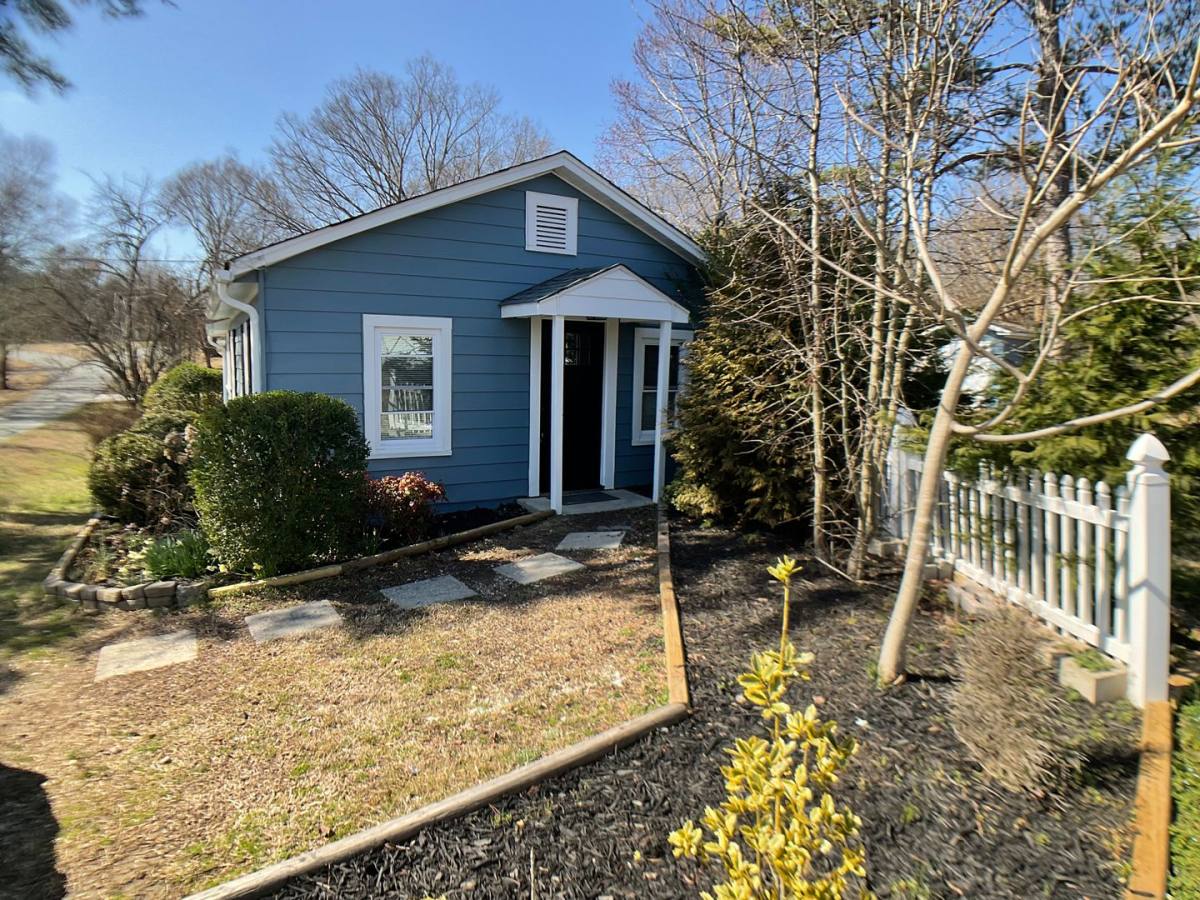 House for rent at 107 W Ave, Graham, NC 27253