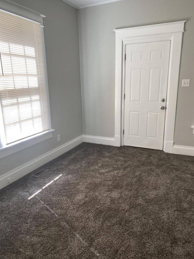 House for rent at 1700 SW Fillmore, Topeka, KS 66604