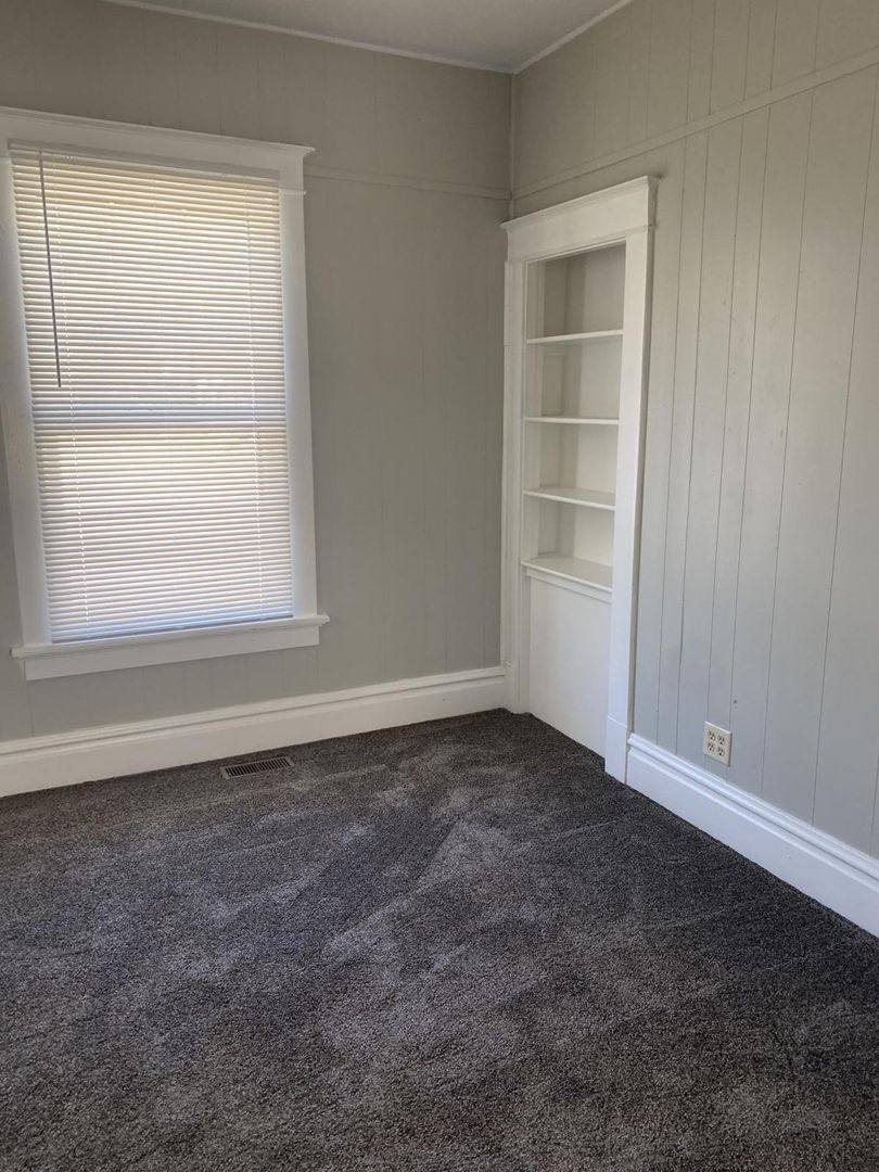 House for rent at 1700 SW Fillmore, Topeka, KS 66604