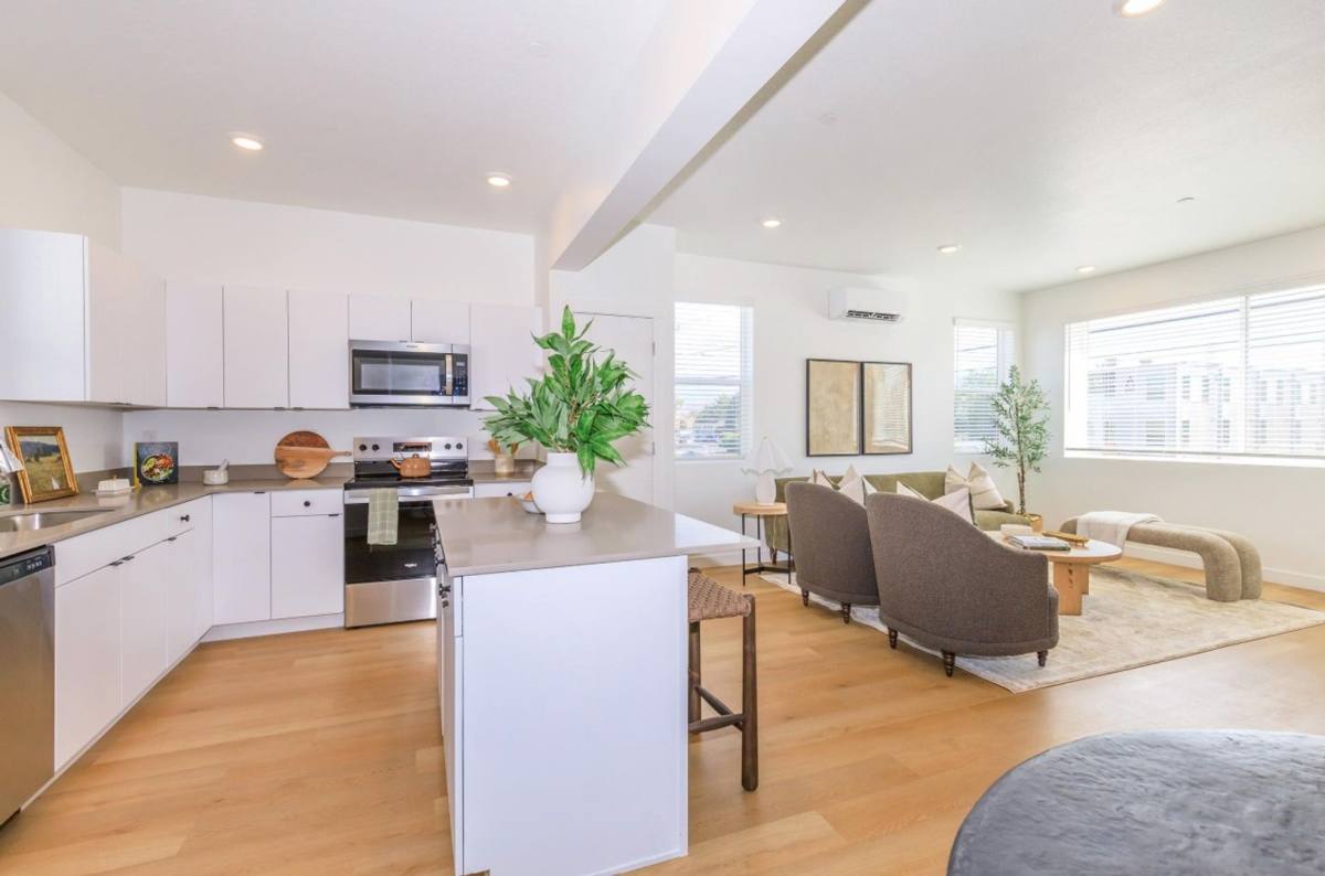 Townhouse for rent at 750 N Redwood Rd, Salt Lake City, UT 84116