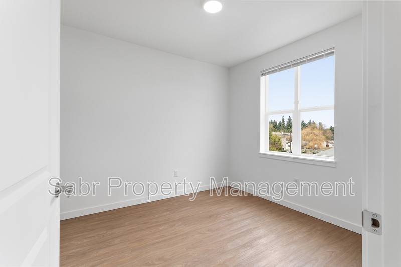 Apartment for rent at 9917 NE 13th Ave, Vancouver, WA 98686