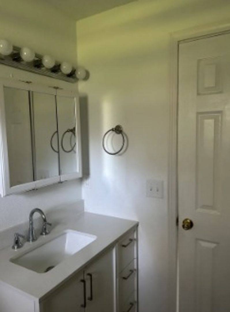 Apartment for rent at 2216-2248 CR 446, Lake Panasoffkee, FL 33538