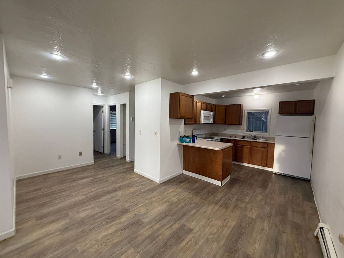 4852 Glasgow Dr, Fairbanks, AK 99709 - Apartment for Rent - Image 3