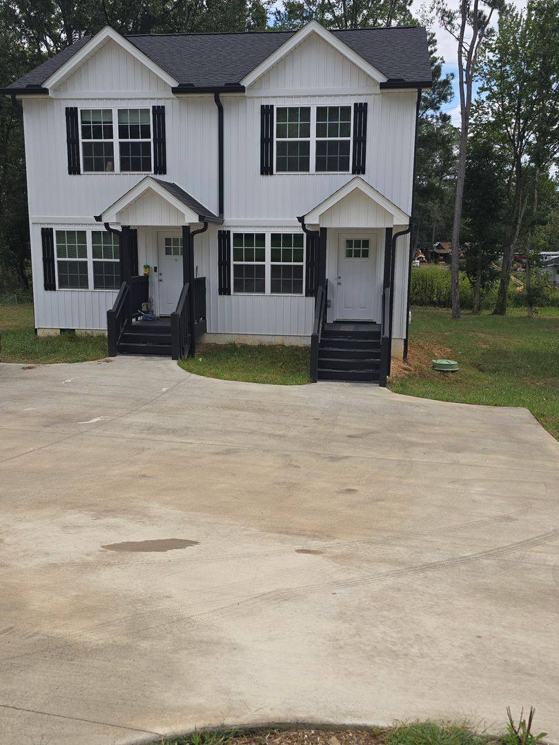 Apartment for rent at 211 Liberty Dr, Dalton, GA 30721