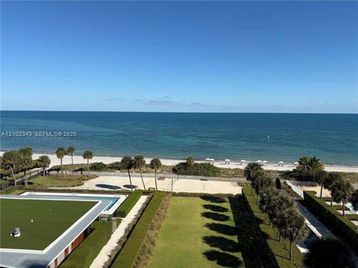 Apartment for rent at 350 Ocean Dr #704N, Key Biscayne, FL 33149