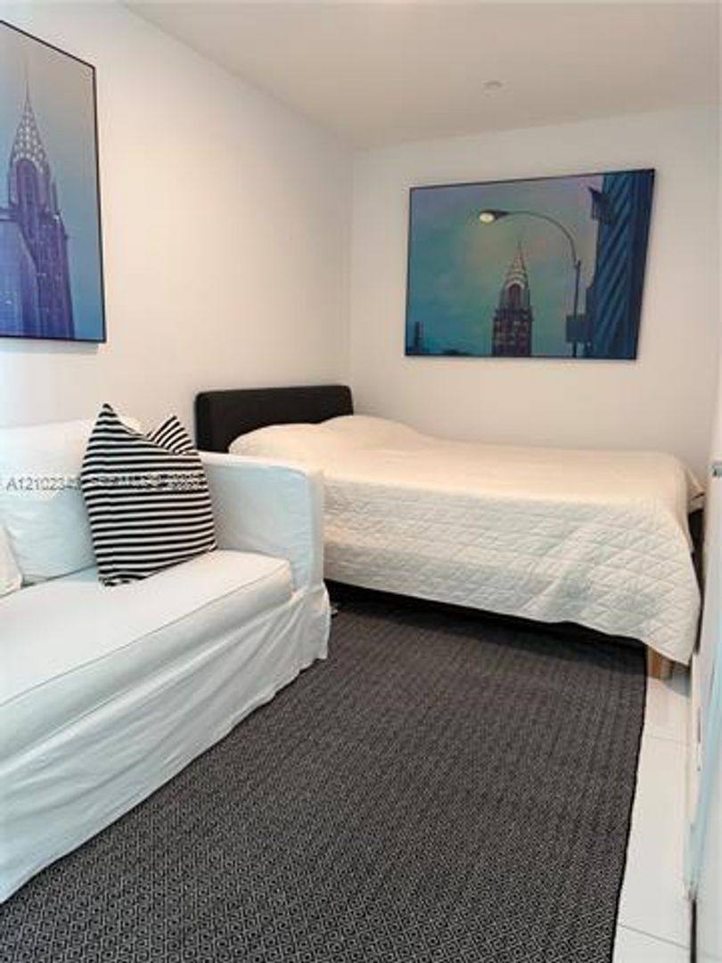 Apartment for rent at 350 Ocean Dr #704N, Key Biscayne, FL 33149