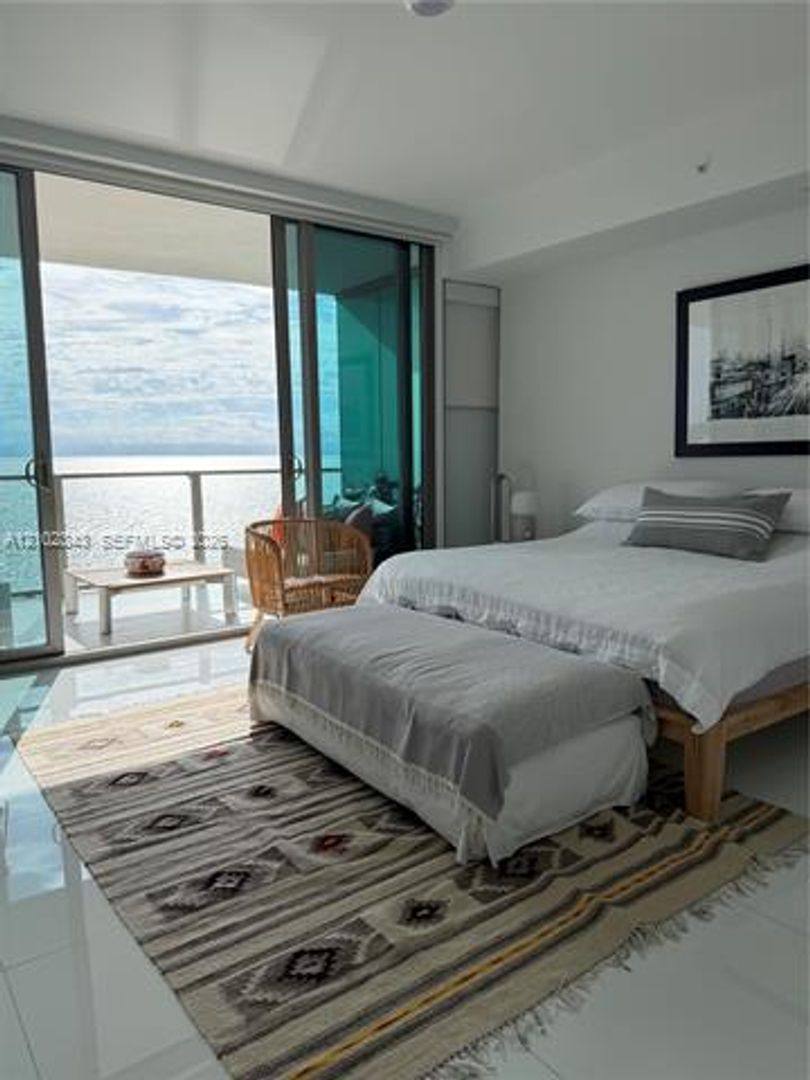 Apartment for rent at 350 Ocean Dr #704N, Key Biscayne, FL 33149