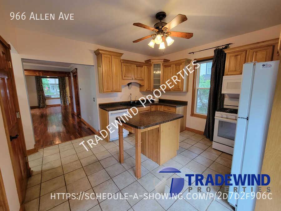 House for rent at 966 Allen Ave, St. Paul, MN 55118