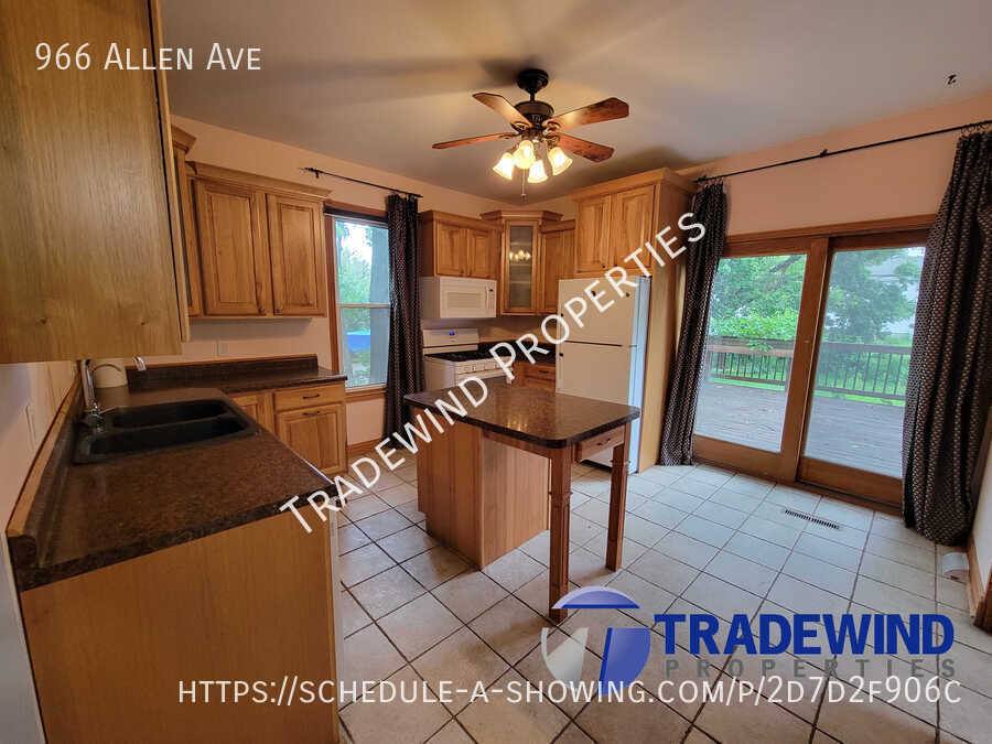 House for rent at 966 Allen Ave, St. Paul, MN 55118