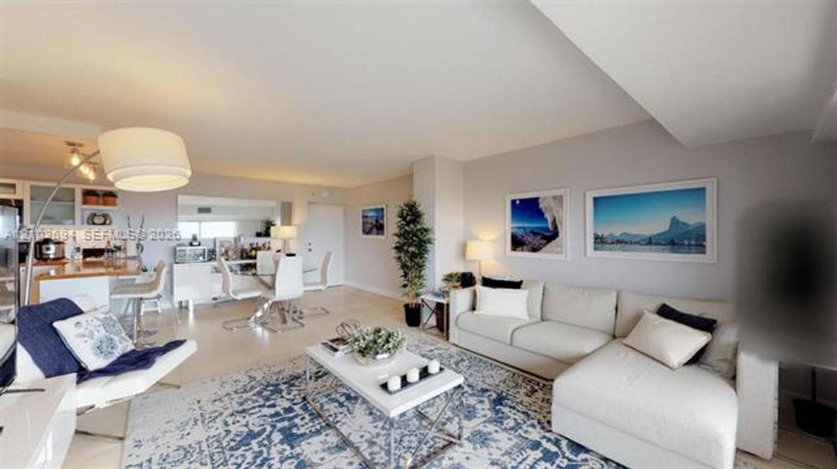 Apartment for rent at 77 Crandon Blvd #CU-8D, Key Biscayne, FL 33149