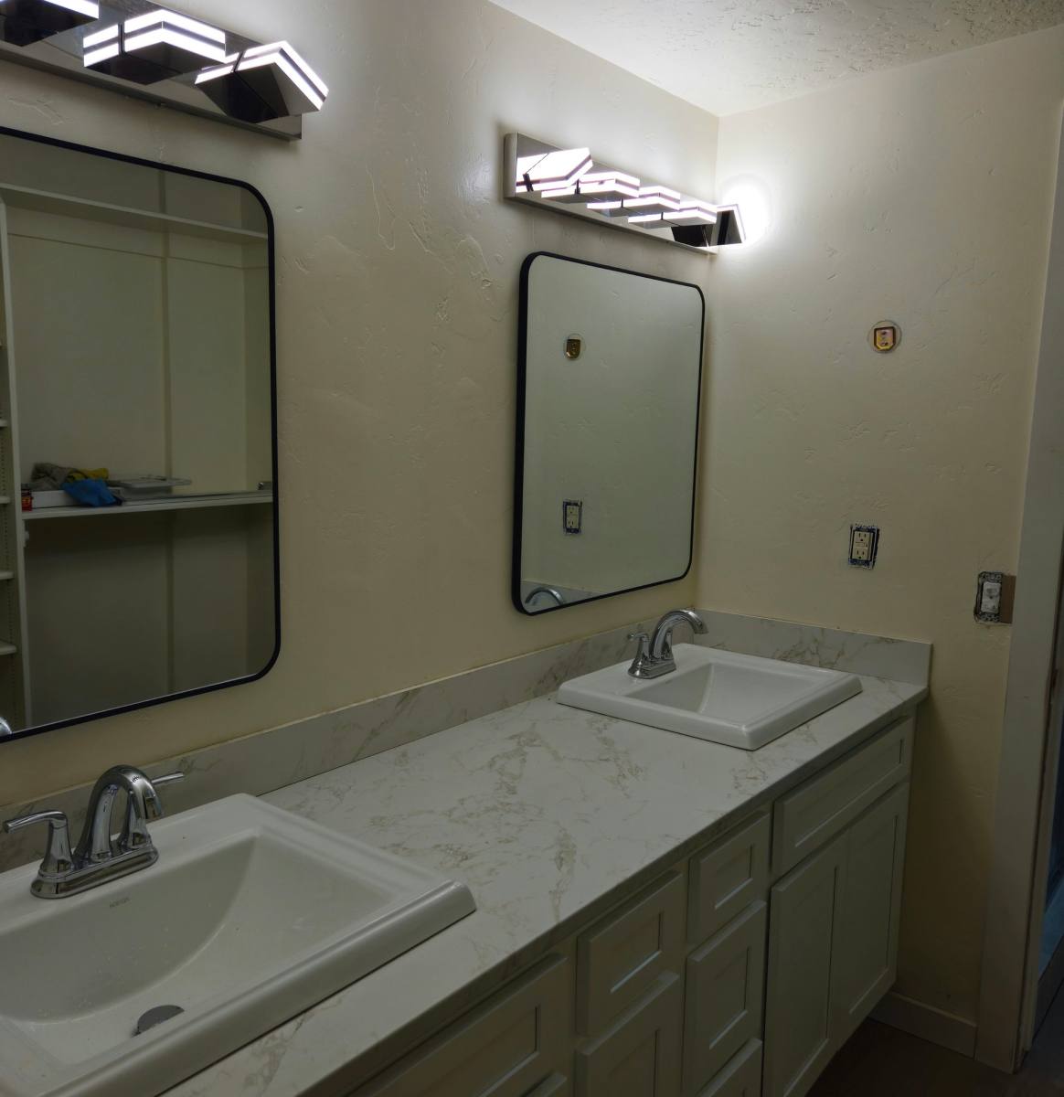 House for rent at 1285 E Hemmingway Dr, Salt Lake City, UT 84121