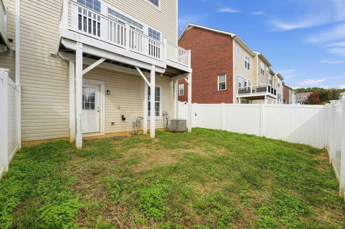 Apartment for rent at 3592 Fossilstone Place, Waldorf, MD 20601