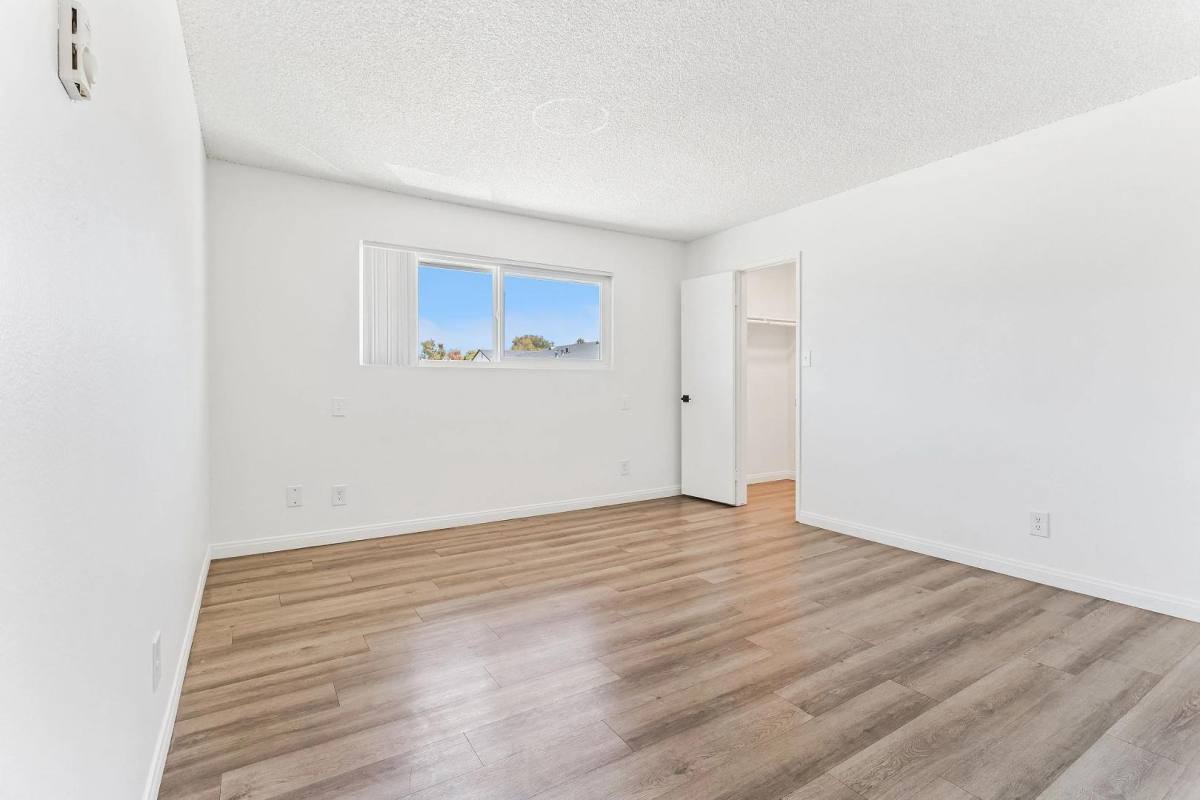 Apartment for rent at Village Glen, 3454 Ruffin Rd, San Diego, CA 92123
