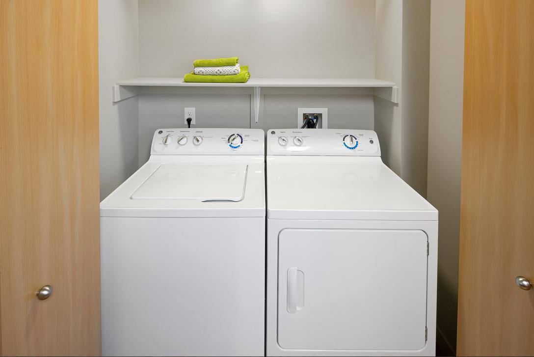 Apartment for rent at 2850 Shadow View Dr, Eugene, OR 97408