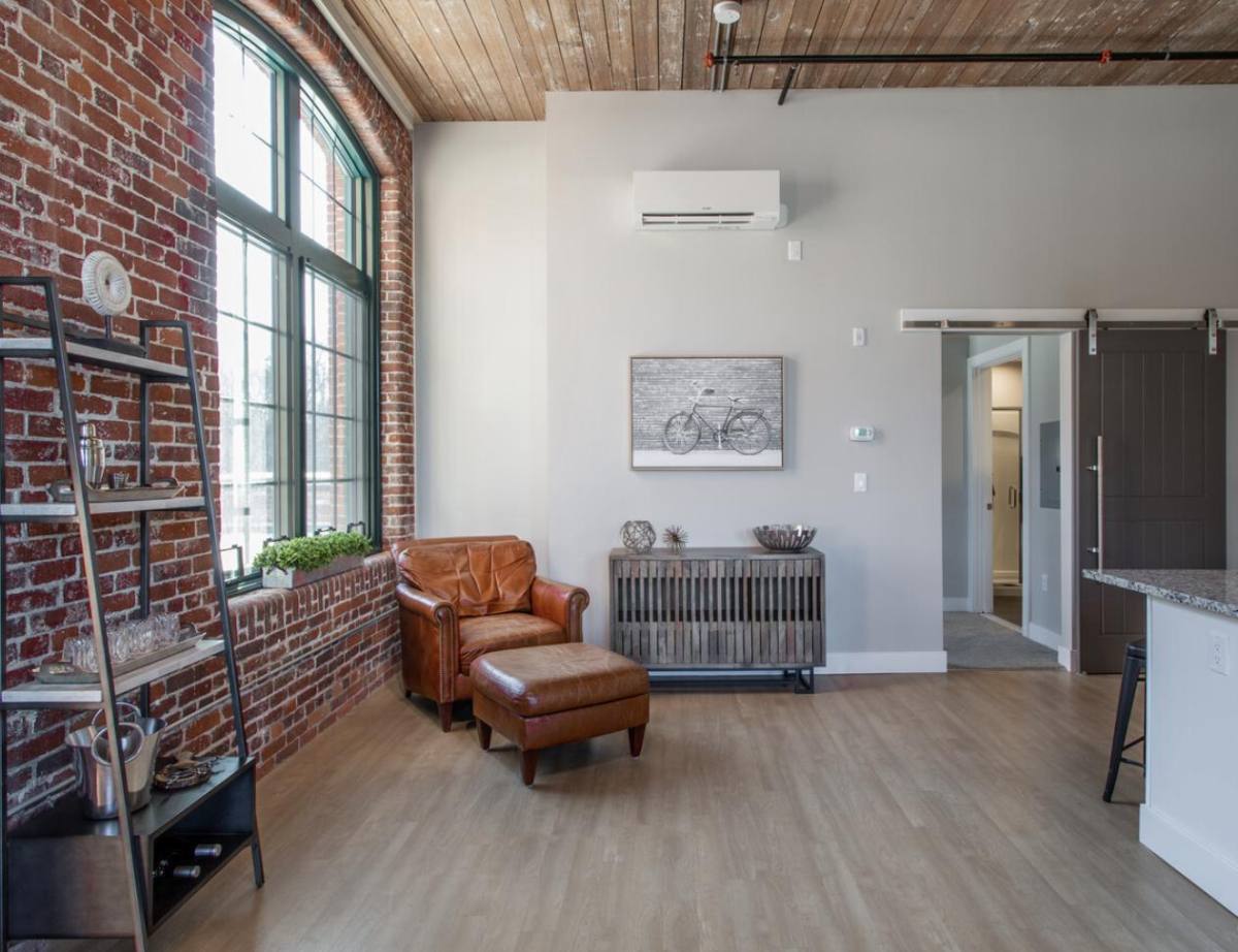 850 Lawrence St, Lowell, MA 01852 - Apartment for Rent - Image 3