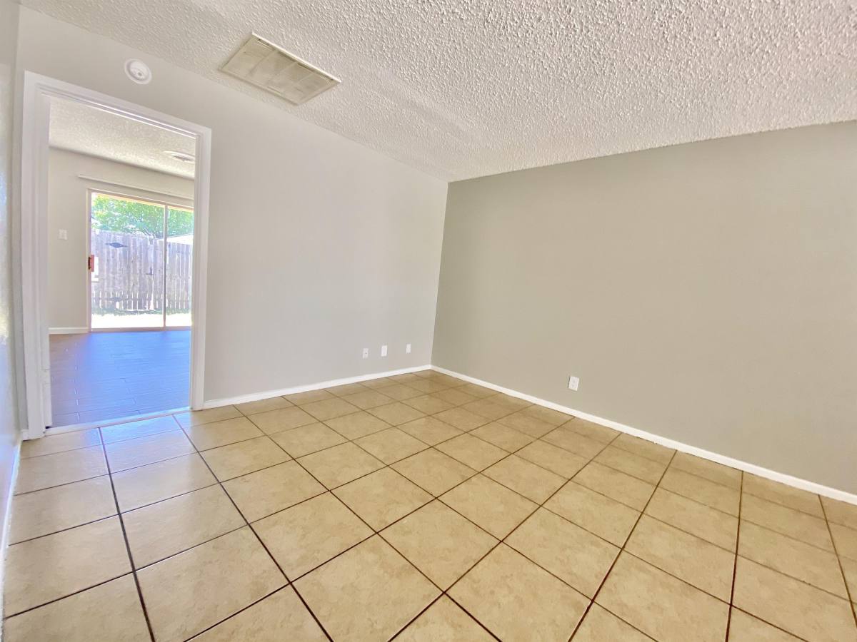 2320 E 21st St, Odessa, TX 79761 - Townhouse for Rent - Image 2