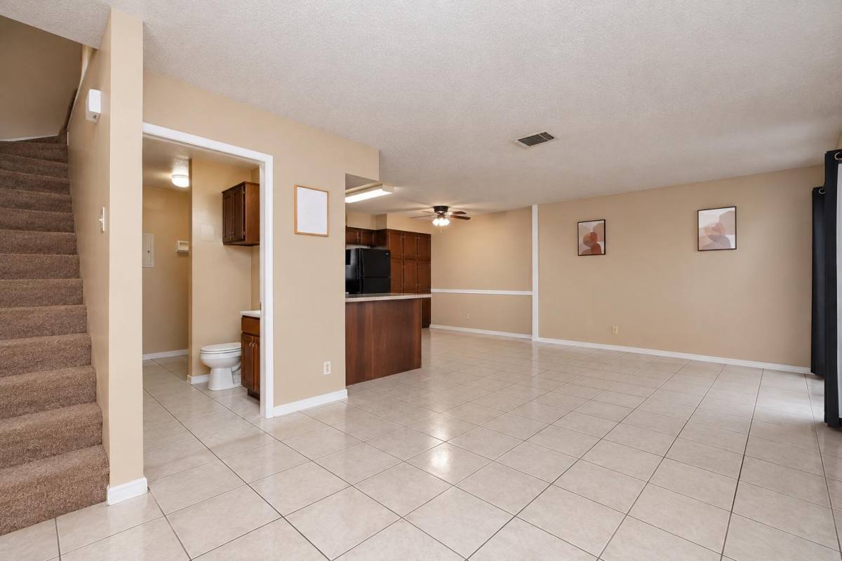 Townhouse for rent at 603 Sherwood, Victoria, TX 77901