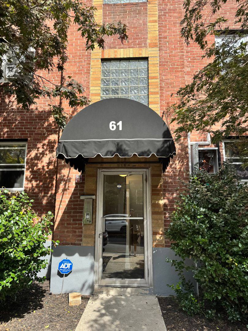 11-60 Selkirk Rd, Brighton, MA 02135 - Apartment for Rent - Image 2