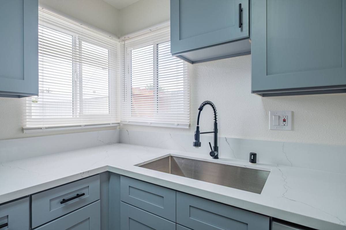 Apartment for rent at 4712 Del Amo Blvd, Torrance, CA 90503