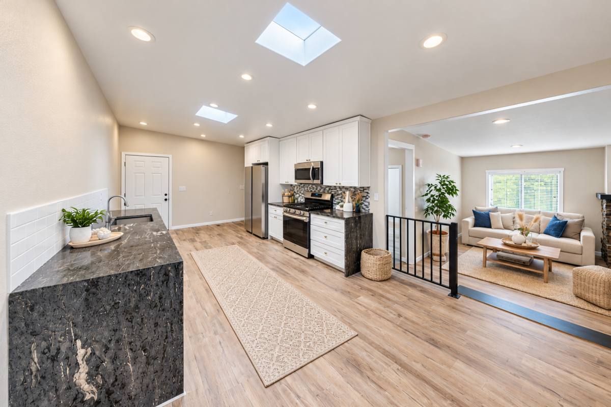 Townhouse for rent at 6486 Montezuma Rd, San Diego, CA 92115