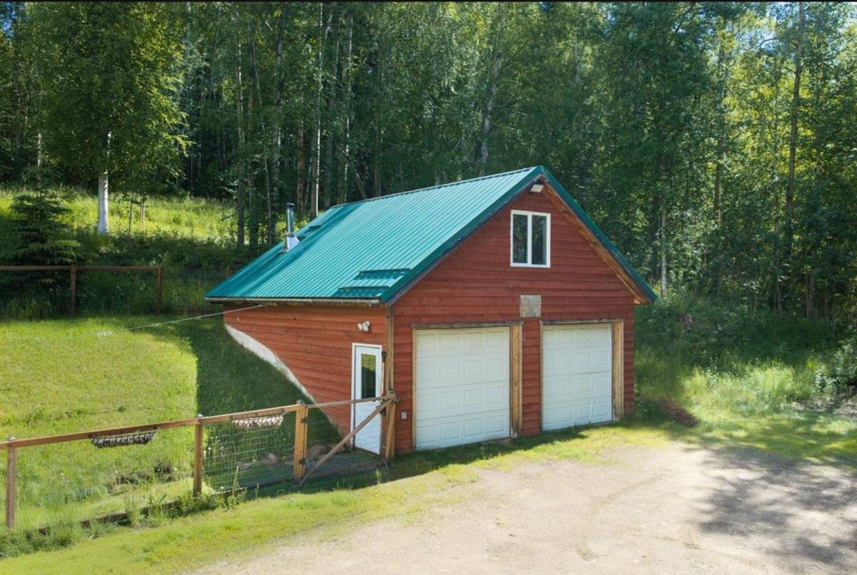 1140 Erimar St, Fairbanks, AK 99712 - House for Rent - Image 3