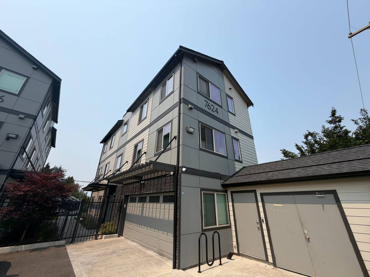 Apartment for rent at 7624 Pacific Ave, Tacoma, WA 98408