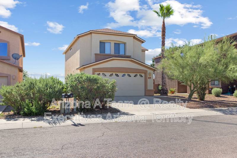 House for rent at 7185 S Camino Secreto, Tucson, AZ 85746