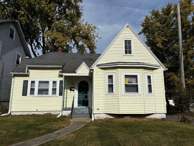House for rent at 257 Sandhurst St, Dayton, OH 45405