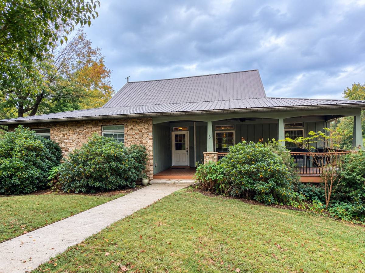 House for rent at 6 Sunrise Valley, Leicester, NC 28748