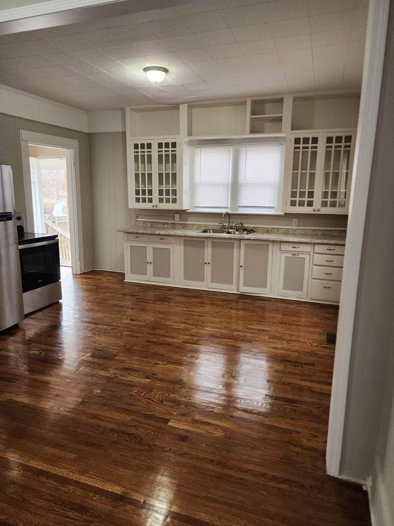 3001 Clark St, Paducah, KY 42001 - Apartment for Rent