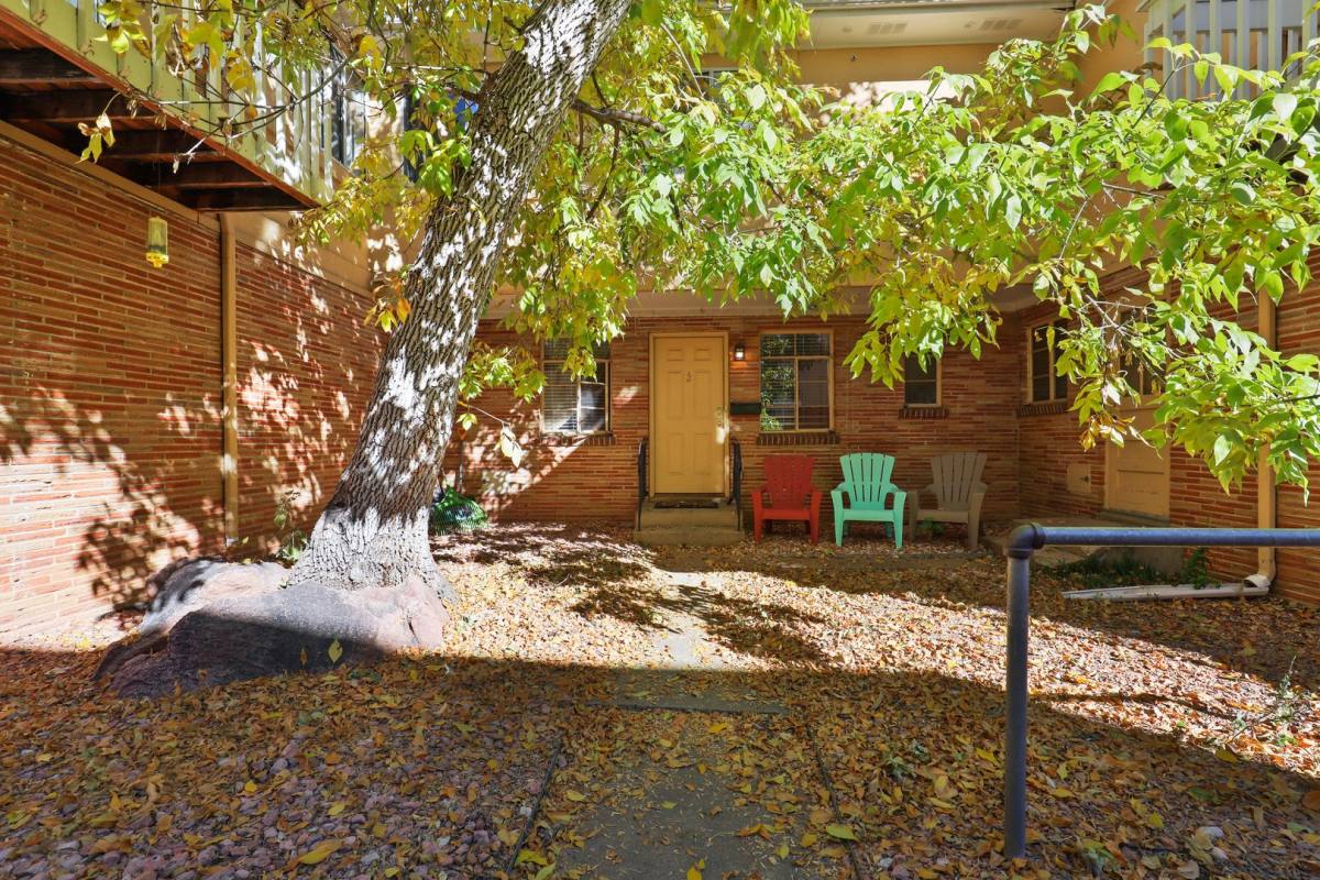 Apartment for rent at 925 16th St, Boulder, CO 80302