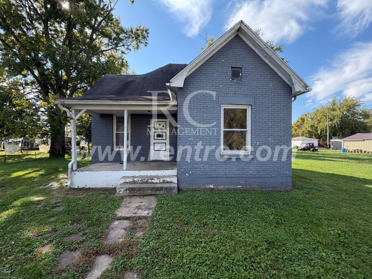 House for rent at 204 Thirteenth W, Georgetown, IL 61846