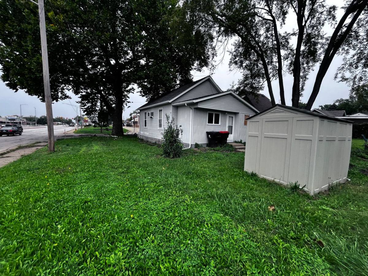 House for rent at 3706 N Ashton Ave, Peoria, IL 61614