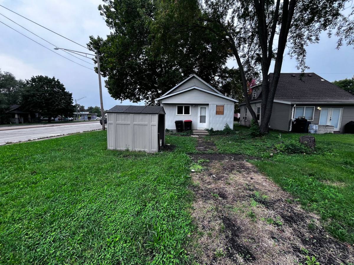 House for rent at 3706 N Ashton Ave, Peoria, IL 61614