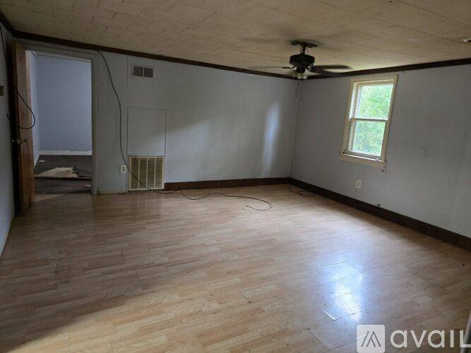House for rent at 807 W Illinois St, Oblong, IL 62449