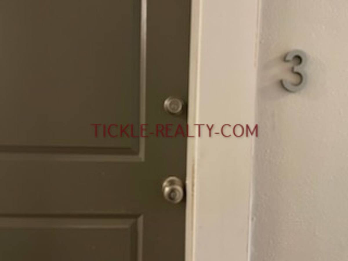 Apartment for rent at 15 Harwood St, Rochester, NY 14620