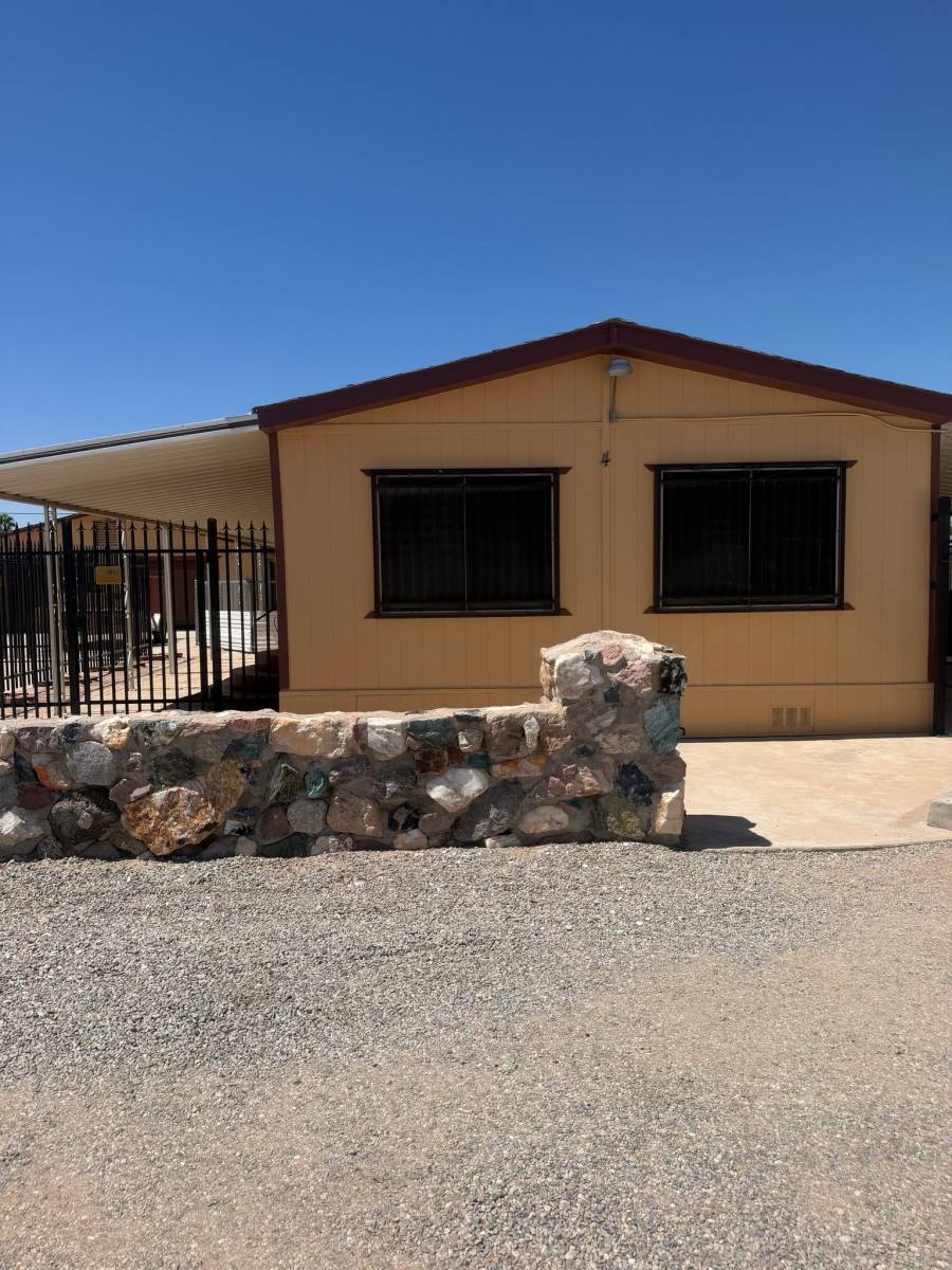 24 W Rio Colorado Dr #4, Yuma, AZ 85365 - House for Rent