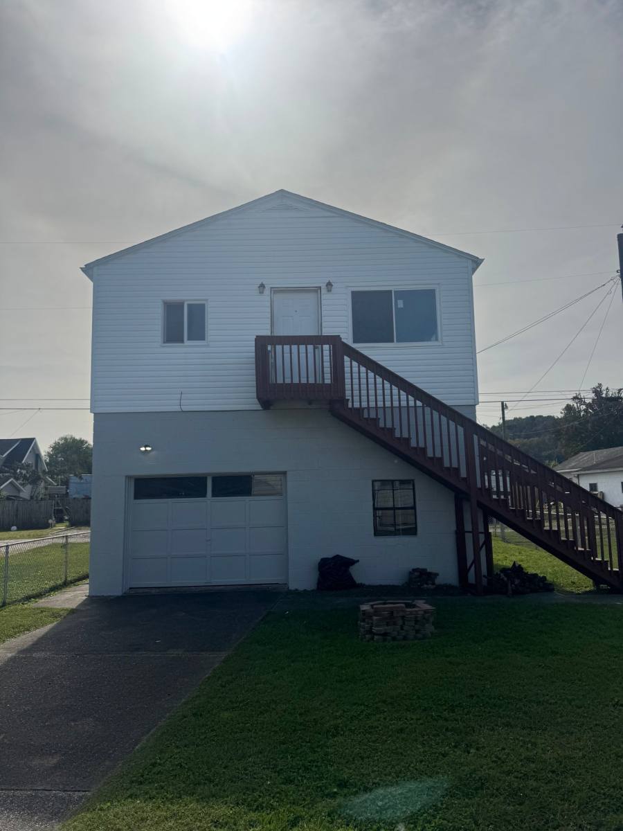 Apartment for rent at 4521 Magazine Ave, Rear Unit, Huntington, WV 25704