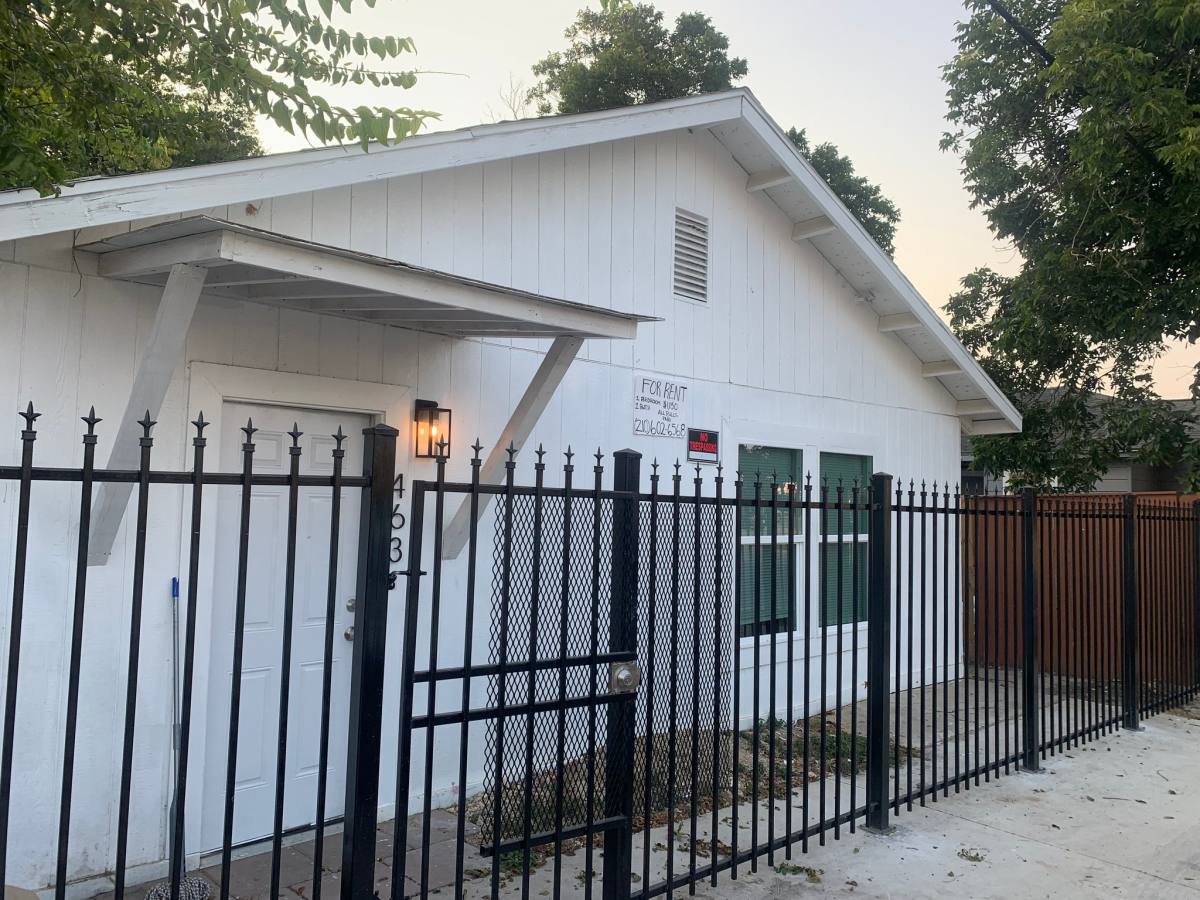 House for rent at 463 Linares #B, San Antonio, TX 78225
