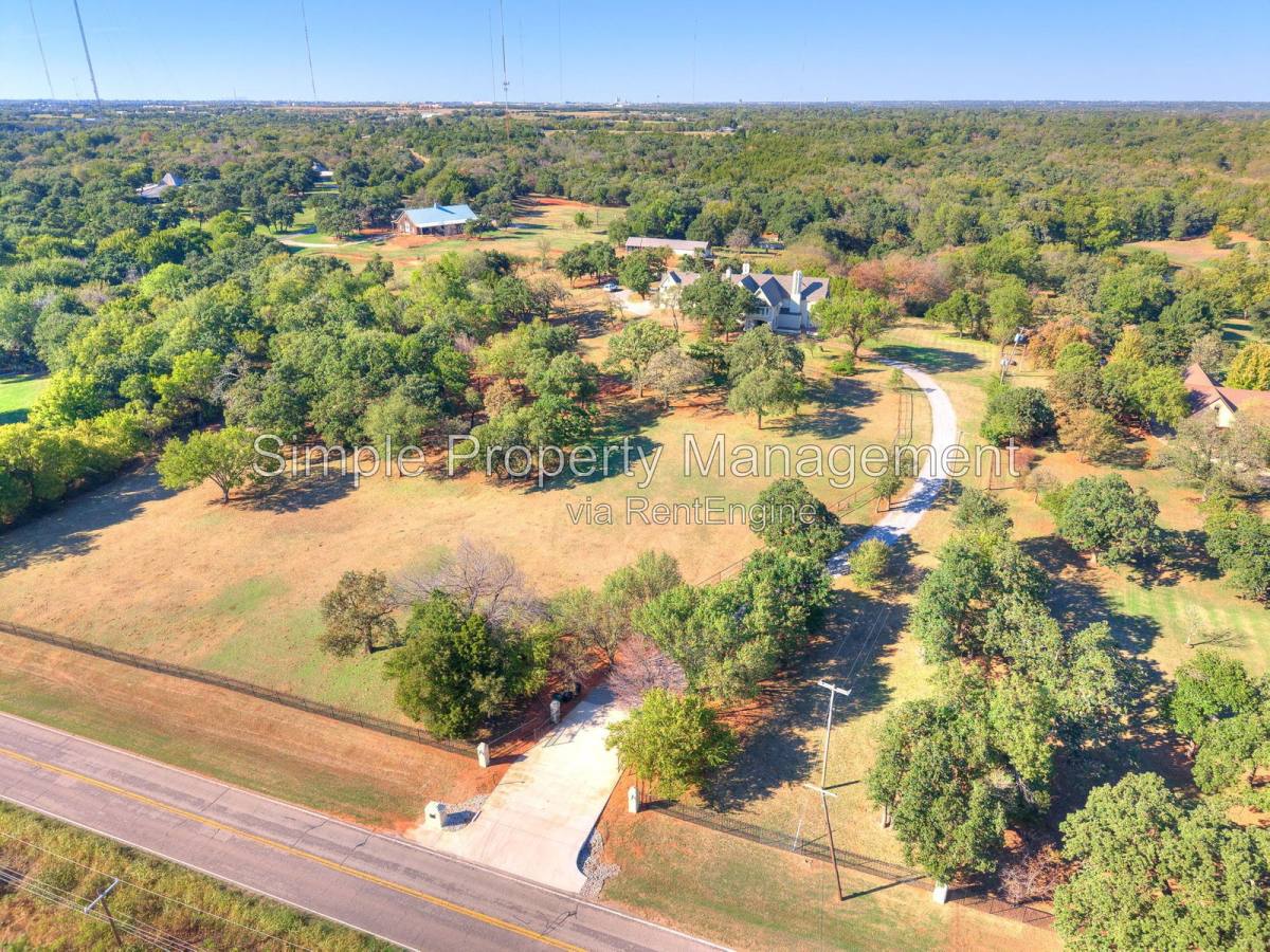 House for rent at 2201 E Wilshire Blvd, Oklahoma City, OK 73111
