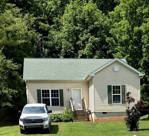 House for rent at 558 Barnardsville Highway, Weaverville, NC 28787