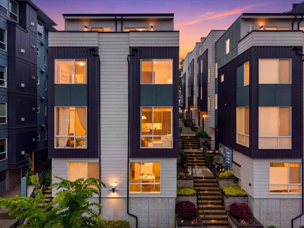 House for rent at 3104 SW Avalon Way, Seattle, WA 98126