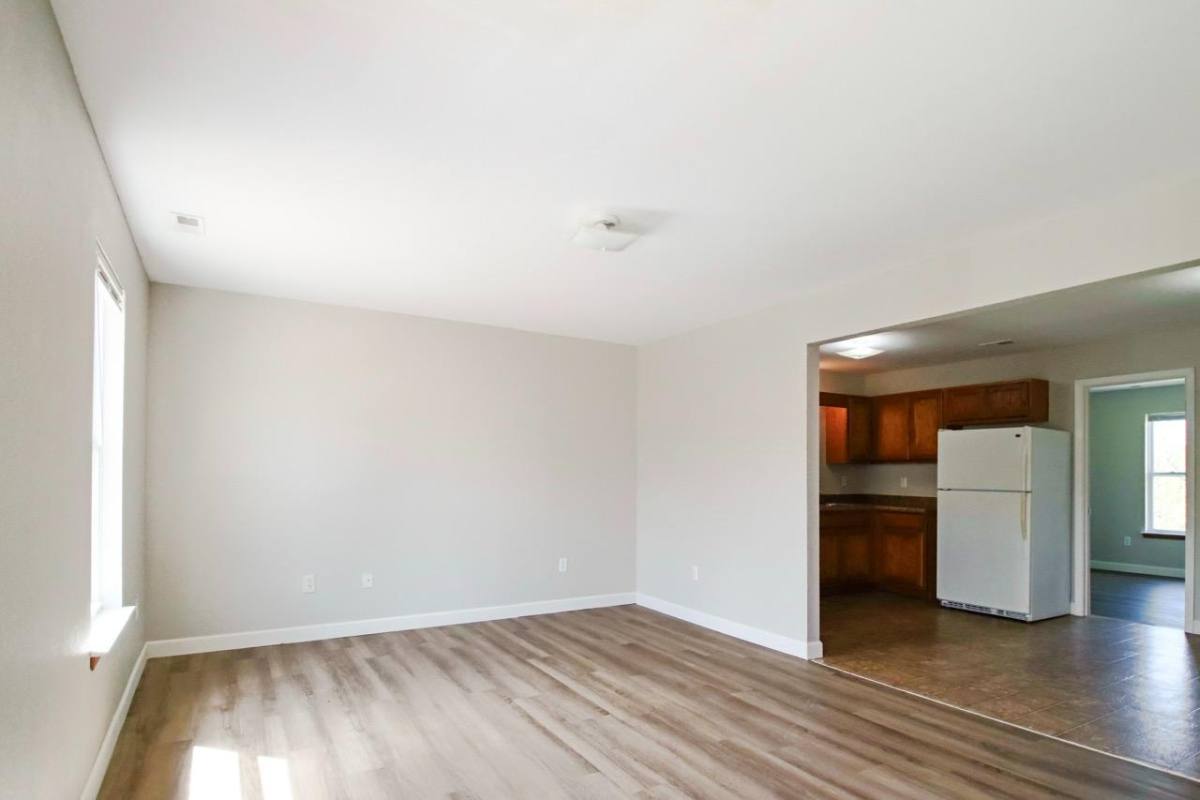 Apartment for rent at 700 Pennsylvania St, Park Hills, MO 63601