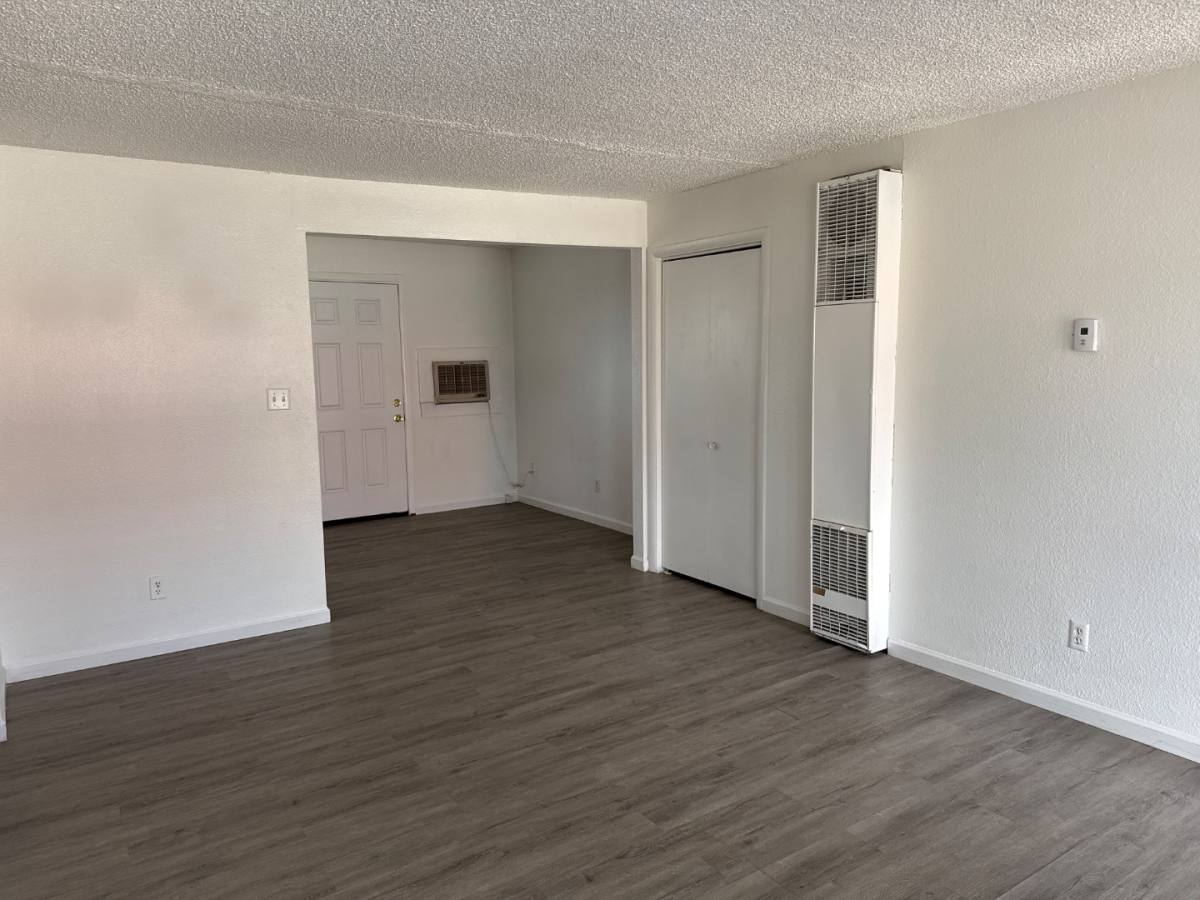 1300 E Third St #1, Winslow, AZ 86047 - Apartment for Rent - Image 3