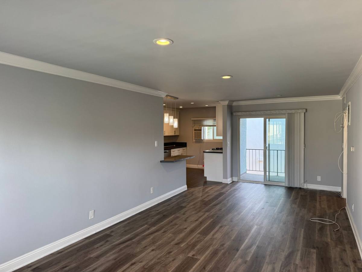 Apartment for rent at 8634 Falmouth Ave, Playa Del Rey, CA 90293