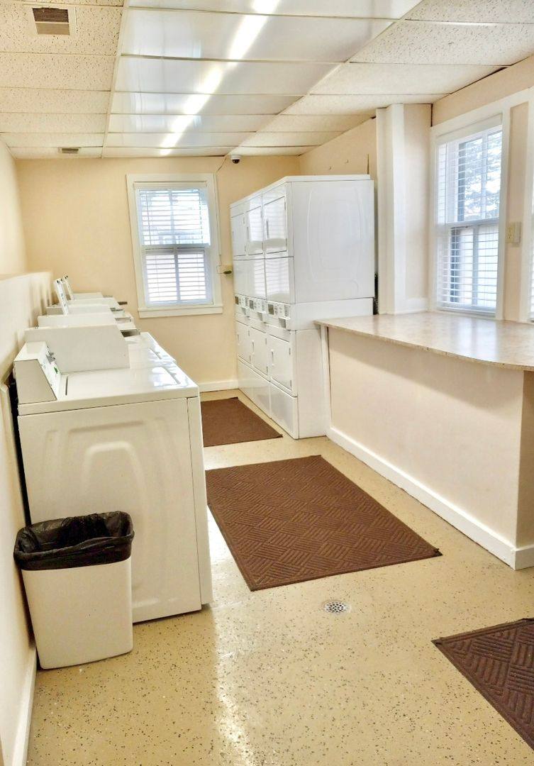 1028 W 5th St, Cheyenne, WY 82007 - Apartment for Rent - Image 2