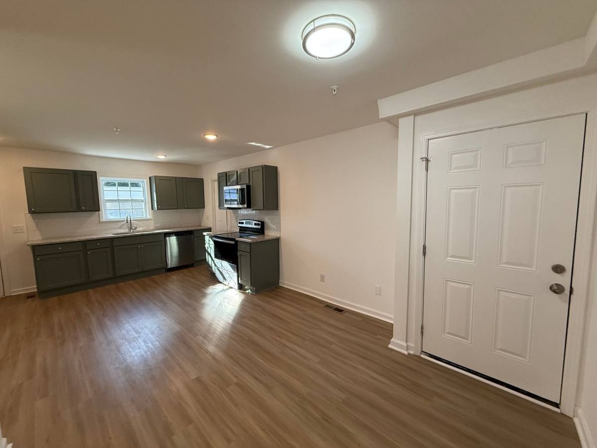 208 Meadow St #A, Scottsboro, AL 35768 - Apartment for Rent - Image 4