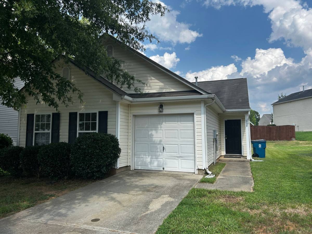 House for rent at 908 Swearngan Ridge Court, Charlotte, NC 28216